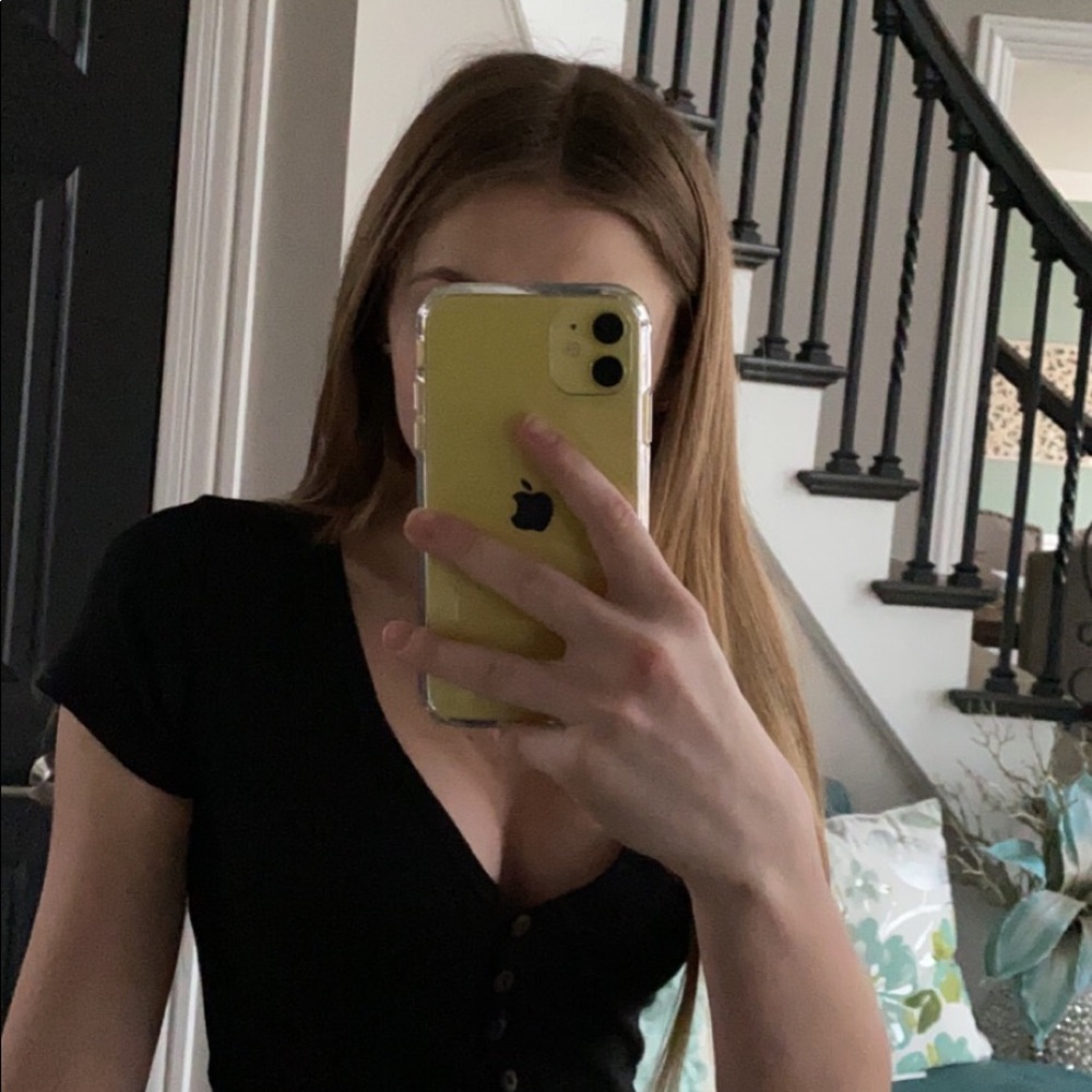 Meet your Posher, Ashley